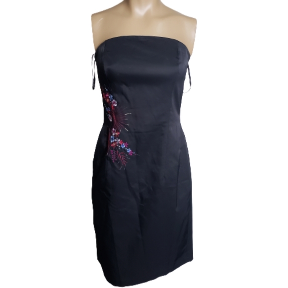 Express Black Rose Embroidered strapless Dress 3/4 - Picture 2 of 6
